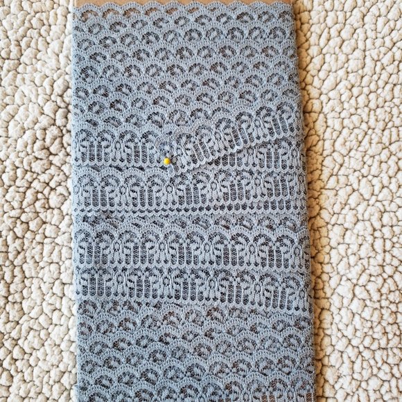 Chantilly Lace Trim - 1" x 5 yards - Cornflower Blue - Picture 4 of 7